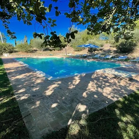 Todi By The Poolexclusive Poolwalk To Todi 5 Kmsrestaurant 05 Kmswifi 4* Petroro
