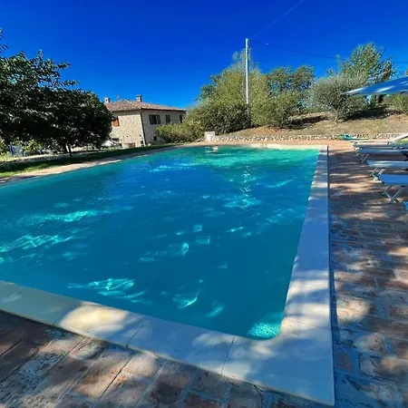 Todi By The Poolexclusive Poolwalk To Todi 5 Kmsrestaurant 05 Kmswifi