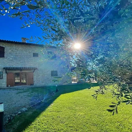 Todi By The Poolexclusive Poolwalk To Todi 5 Kmsrestaurant 05 Kmswifi