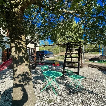 Todi By The Poolexclusive Poolwalk To Todi 5 Kmsrestaurant 05 Kmswifi Отель 4*