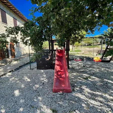 Todi By The Poolexclusive Poolwalk To Todi 5 Kmsrestaurant 05 Kmswifi