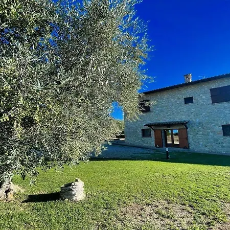Todi By The Poolexclusive Poolwalk To Todi 5 Kmsrestaurant 05 Kmswifi