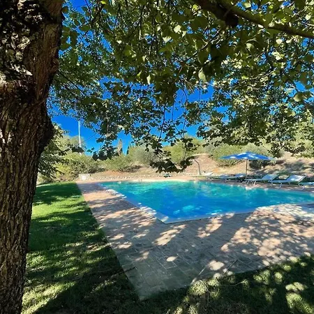 Отель Todi By The Poolexclusive Poolwalk To Todi 5 Kmsrestaurant 05 Kmswifi