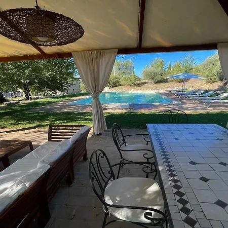 Todi By The Poolexclusive Poolwalk To Todi 5 Kmsrestaurant 05 Kmswifi